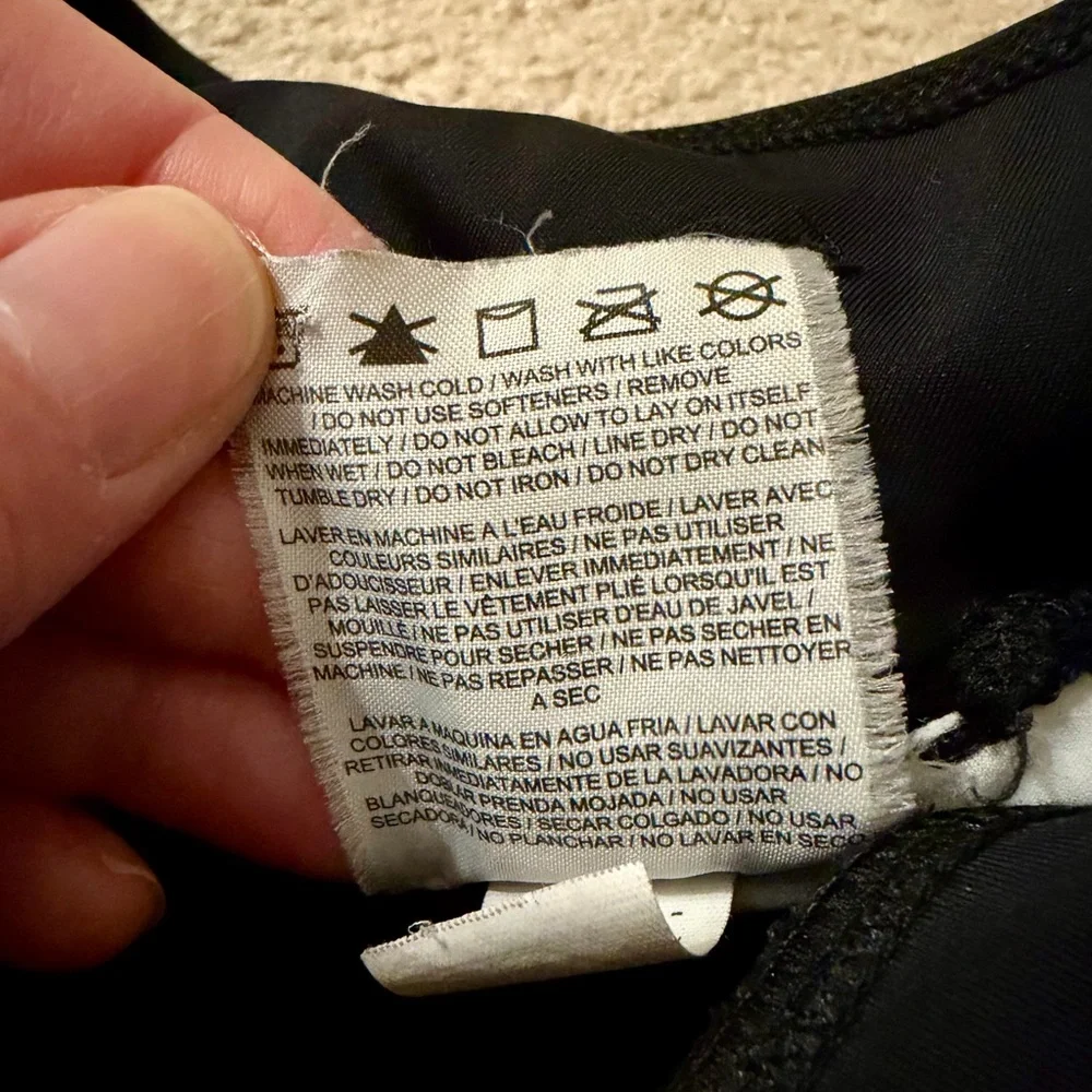 Nike Black and Pink Feather Pattern Leggings - Picture 6 of 12